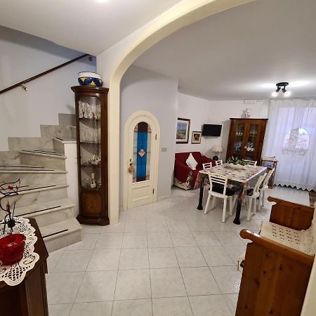 Casa Vacanze Lalia Maiori Eksteriør billede